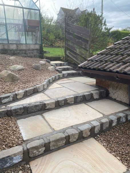 sandstone paving steps cobble edge